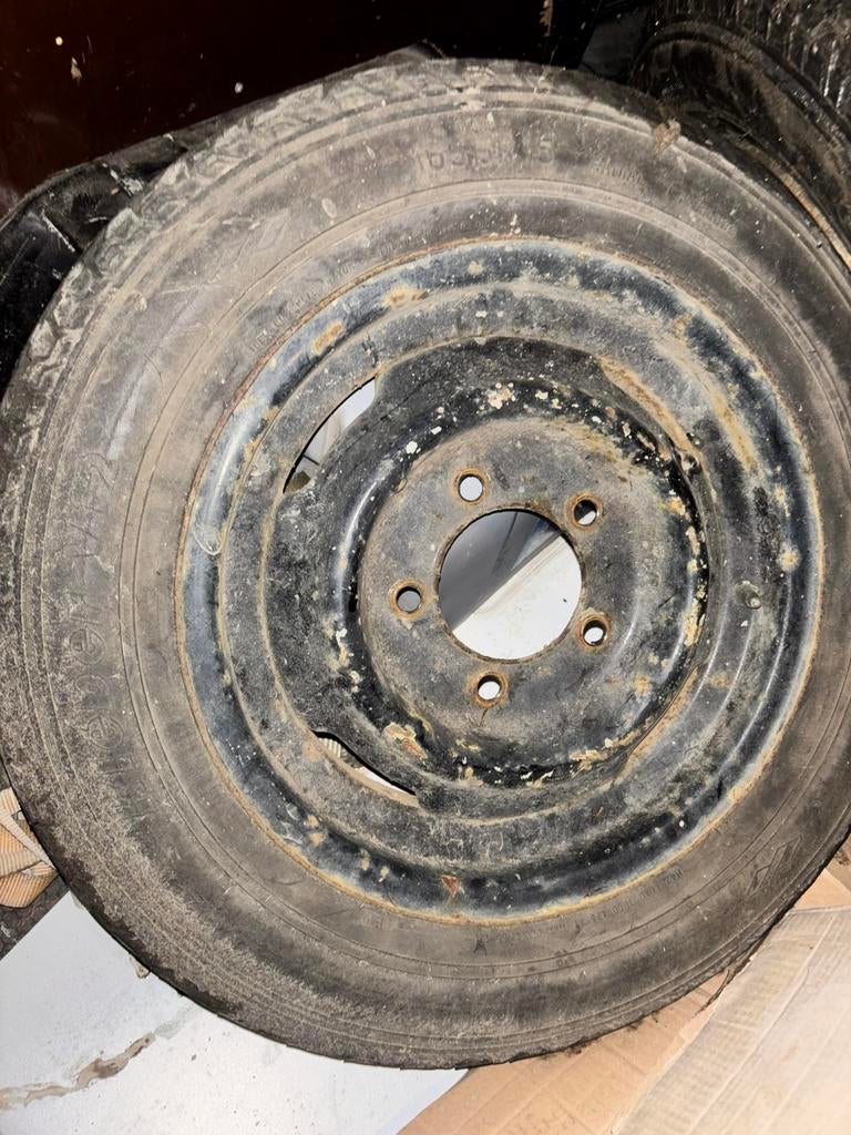 Deux roues de 15 pouces à très grand pas, Enlèvement ou Envoi, Utilisé