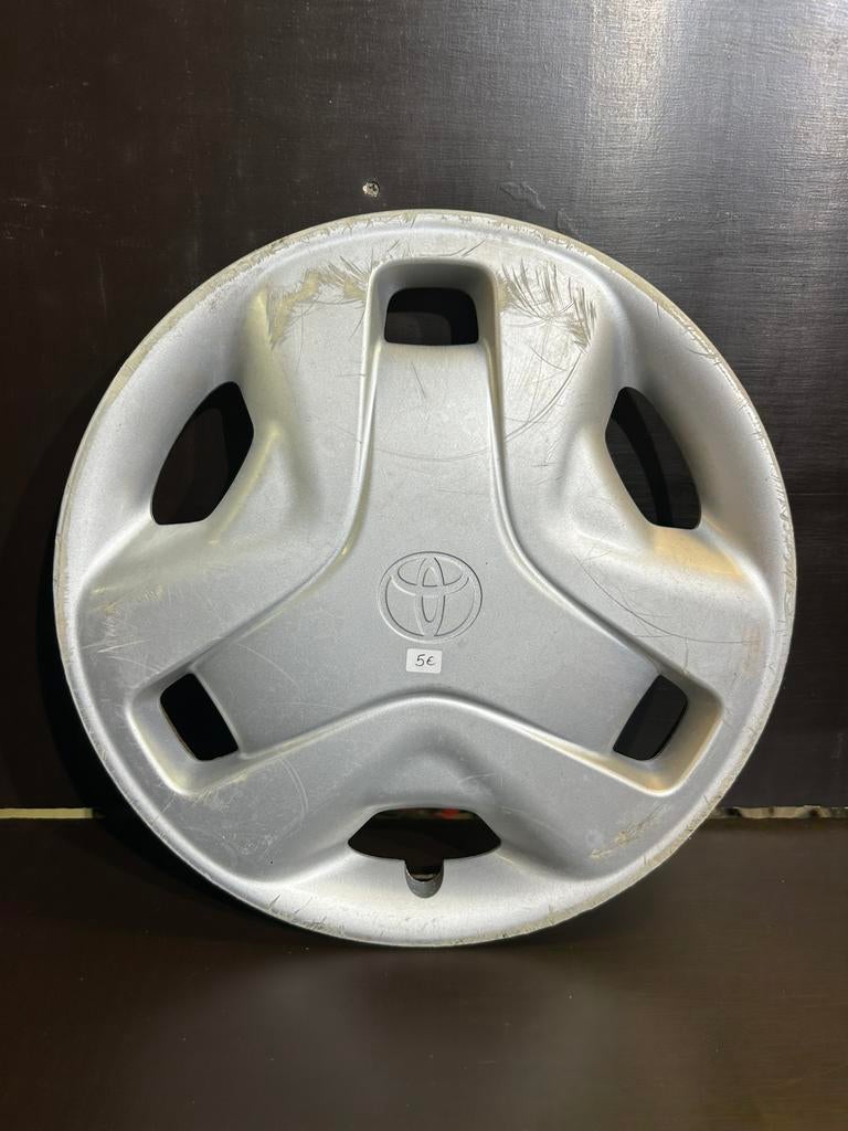 1 enjoliveur Toyota verso aygo yaris 14", Autos : Divers, Enjoliveurs, Enlèvement ou Envoi, Utilisé