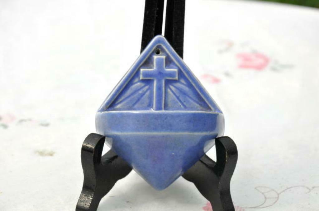§  benitier en faience bleu  croix  (2), Ophalen of Verzenden