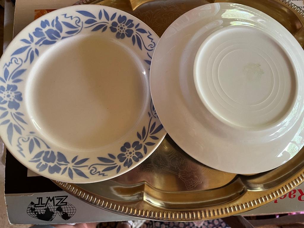 Service de table, Enlèvement, Comme neuf, Porcelaine, Assiettes(s)