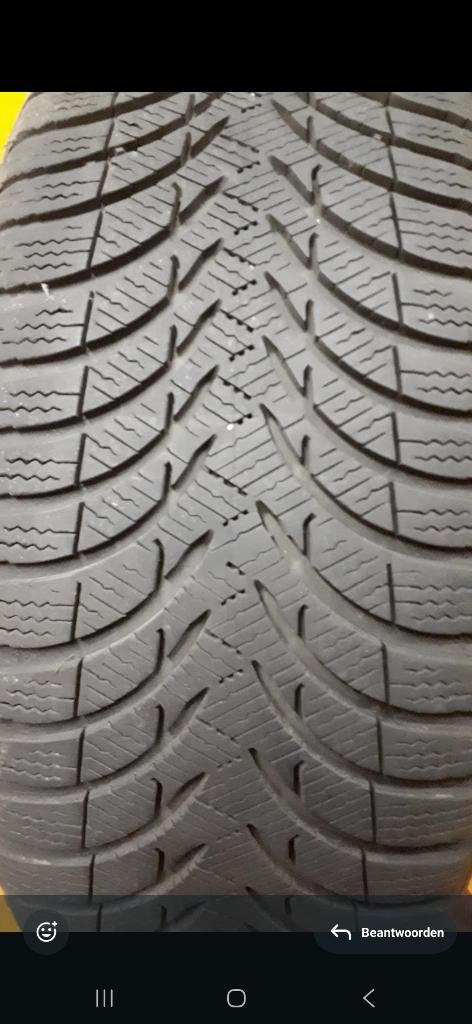 Michelin winterbanden op velg 215/55 R16, Auto-onderdelen, Banden en Velgen, Ophalen, Banden en Velgen, Winterbanden, Personenwagen