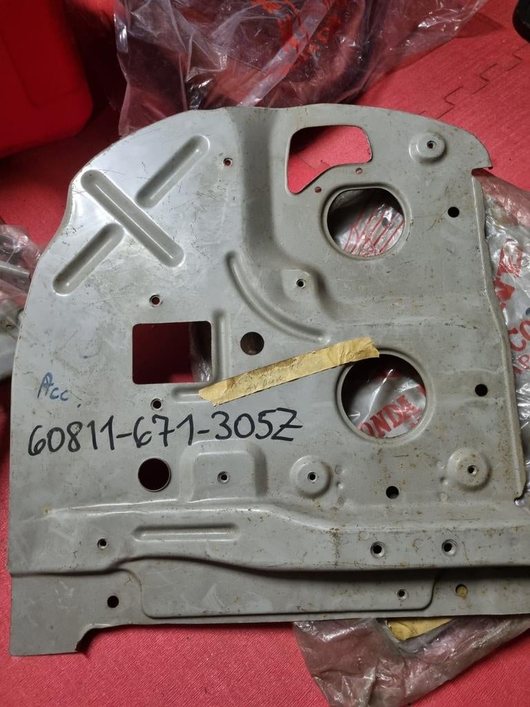 Rechterzijde voorzijde av. Honda accord 60811-671-305z, Ophalen of Verzenden, Voor, Honda