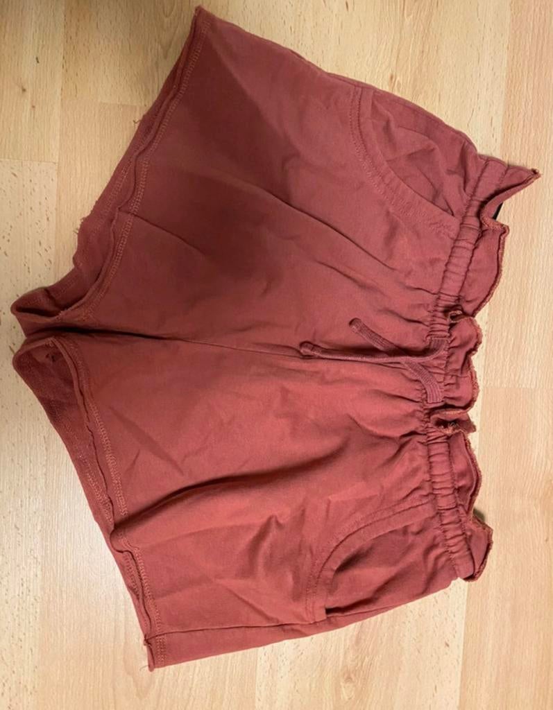 Rood/oranje short, Rouge, Taille 38/40 (M), Enlèvement ou Envoi, Primark