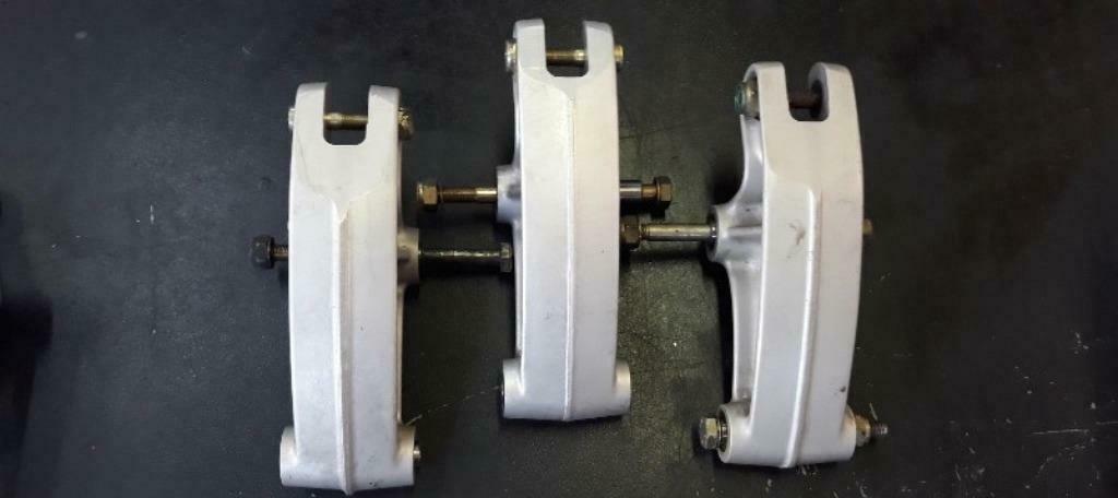 Ducati Monster 851 888 achtervering link 37210022A, Motoren, Ophalen of Verzenden, Gebruikt