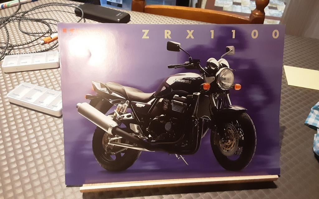 Kawasaki zrx 1100 brochure, Ophalen of Verzenden, Zo goed als nieuw