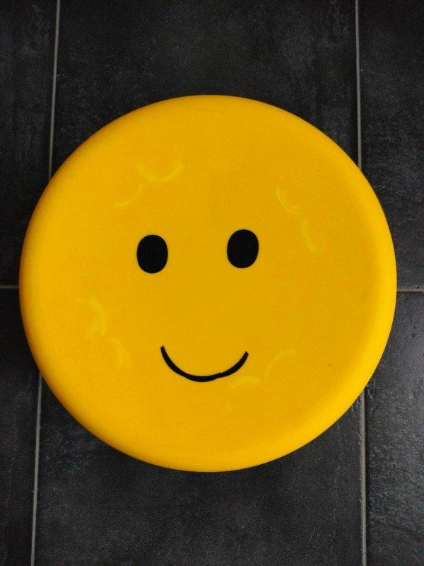 Design Techno Tabouret plastique jaune smiley Acid, Huis en Inrichting, Krukjes, Gebruikt, Kunststof, Ophalen