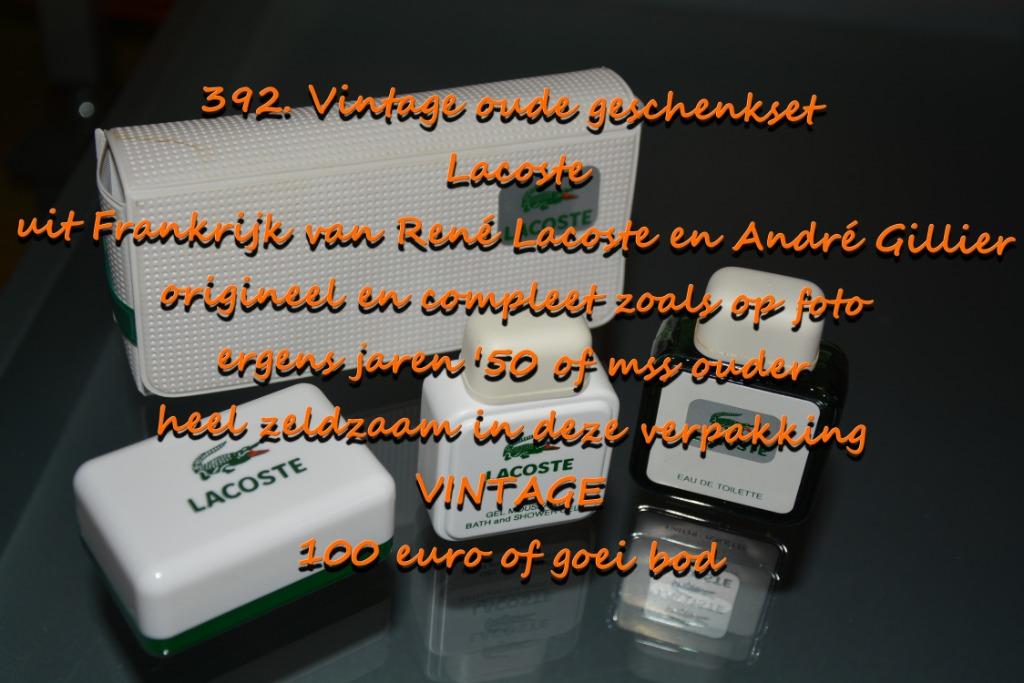 392. Vintage oude geschenkset  , verzending inbegrepen, Verzamelen, Verzenden, Nieuw, Miniatuur, Gevuld