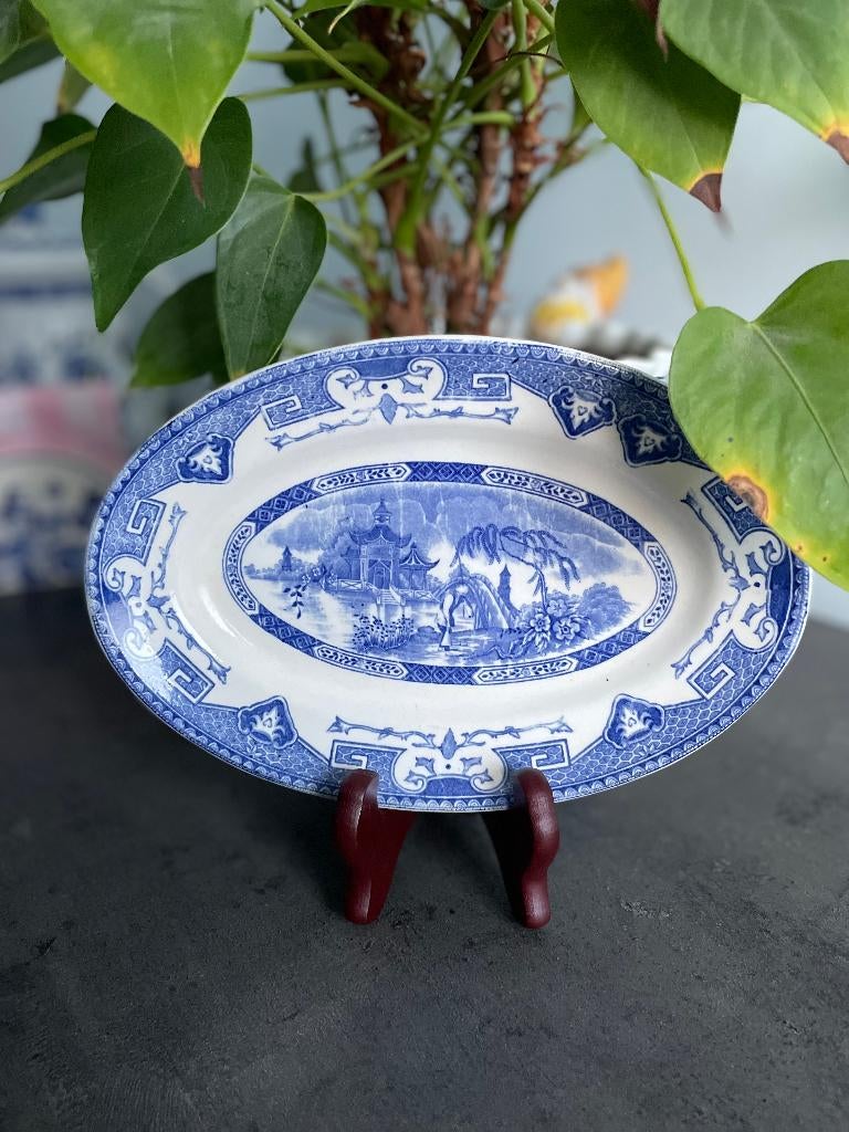 Assiette de service ancienne « Yeddo » de Boch Frères, Antiquités & Art, Antiquités | Céramique & Poterie, Enlèvement