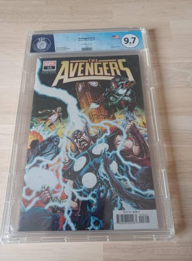 The Avengers (vol9) graded 9.8 (2024), Neuf, Marvel comics, Enlèvement ou Envoi, Plusieurs comics