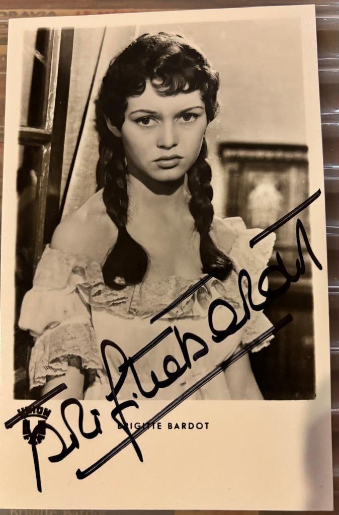 Handtekening van Brigitte Bardot, Verzamelen, Ophalen of Verzenden, Zo goed als nieuw, Film, Foto of Kaart