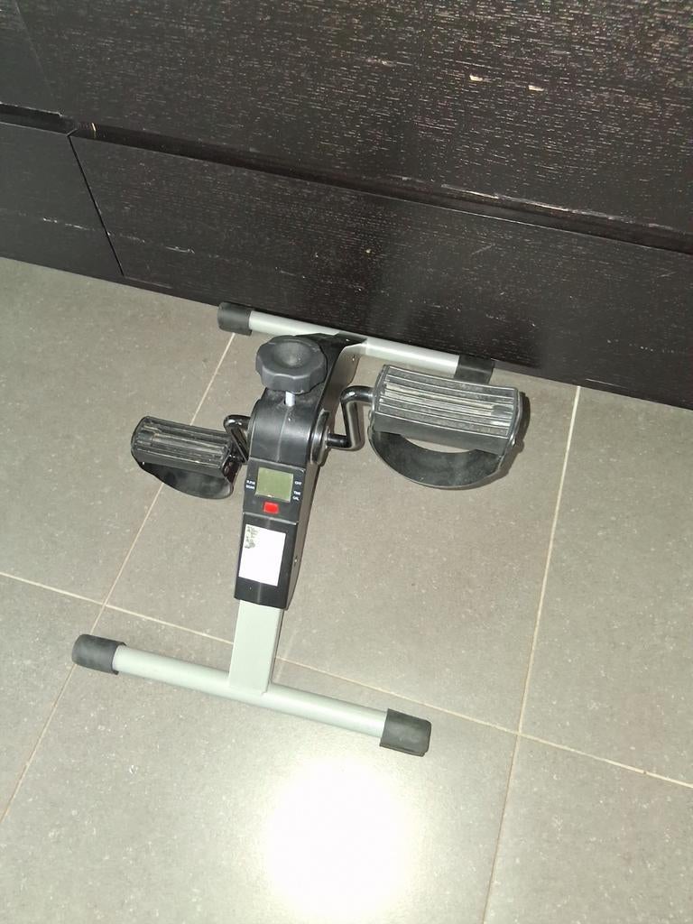 Mini home trainer/pédalier, idéal pour une utilisation à la, Enlèvement