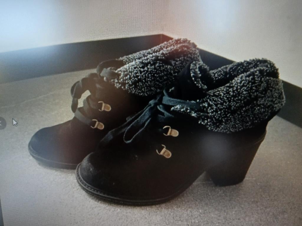 Warme winterboots dames, Zwart, Lage of Enkellaarzen, Ophalen of Verzenden, Zo goed als nieuw