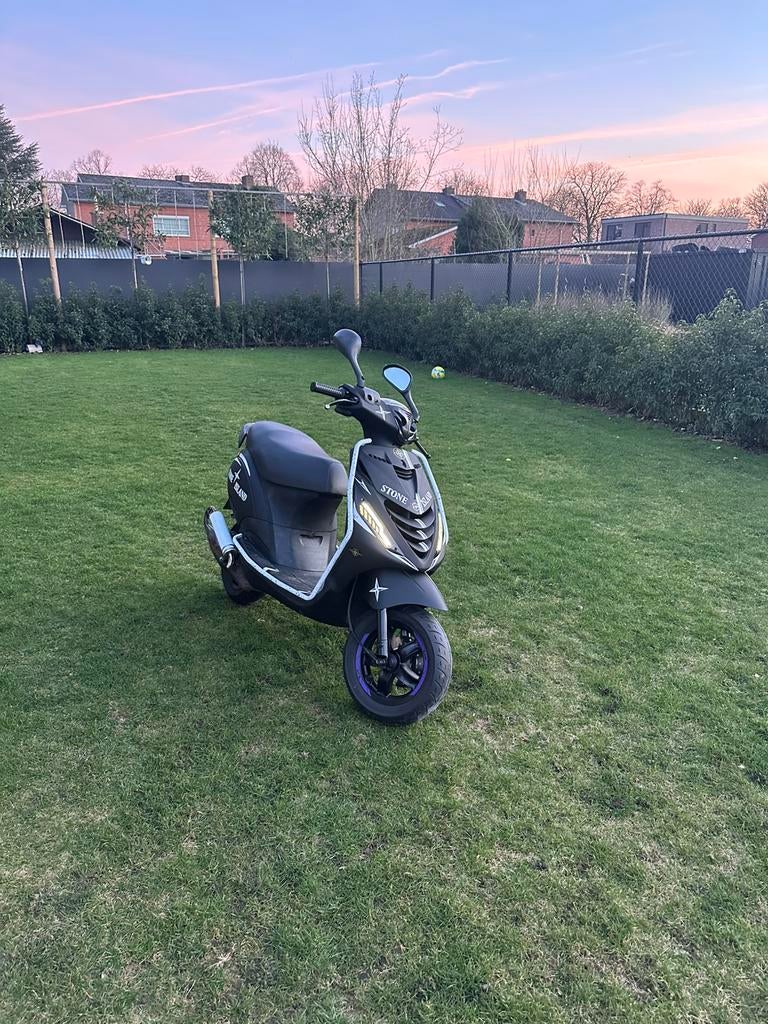 Zip 70cc, Ophalen, Zo goed als nieuw, Zip