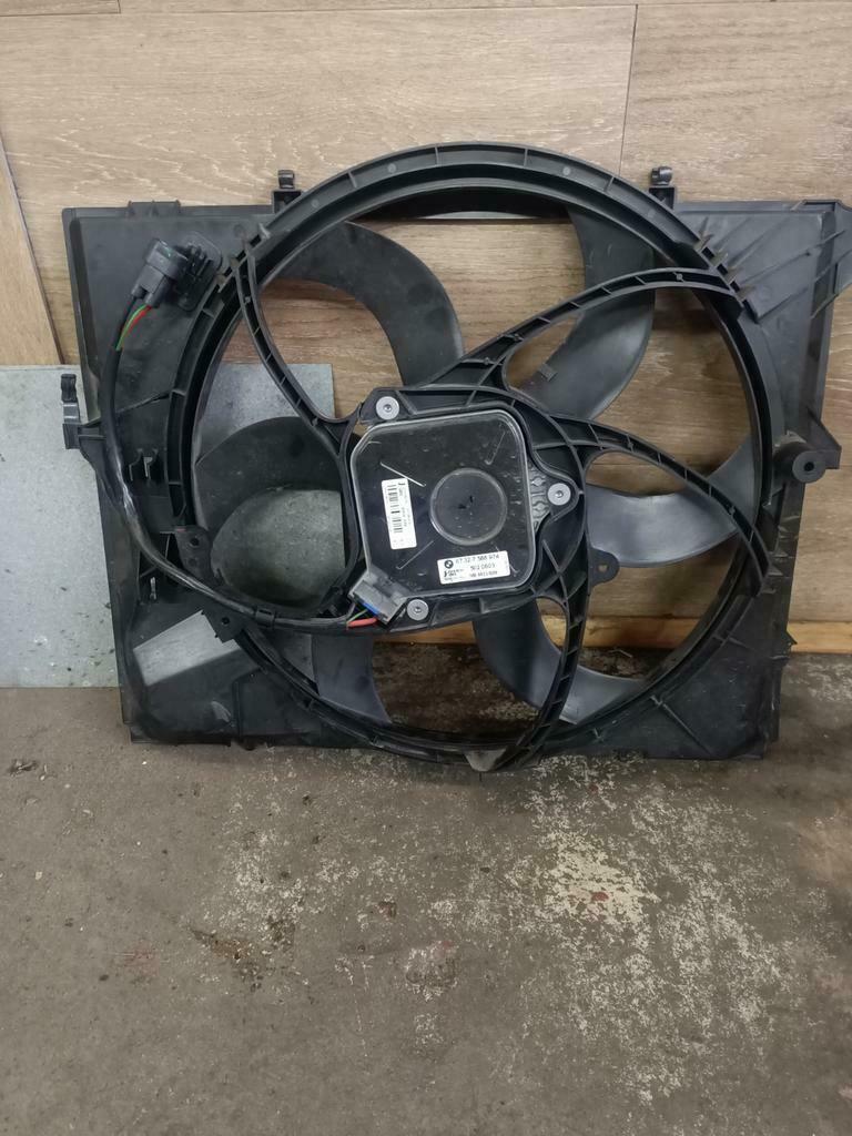 Koelvin BMW 320 D  E92    67327588974, Ophalen of Verzenden, BMW