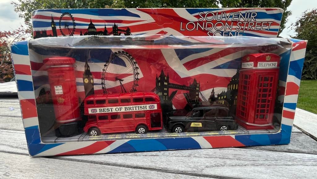 Miniatuurmemorabilia in Londen, Kinderen en Baby's, Speelgoed |Speelgoedvoertuigen, Ophalen of Verzenden, Zo goed als nieuw
