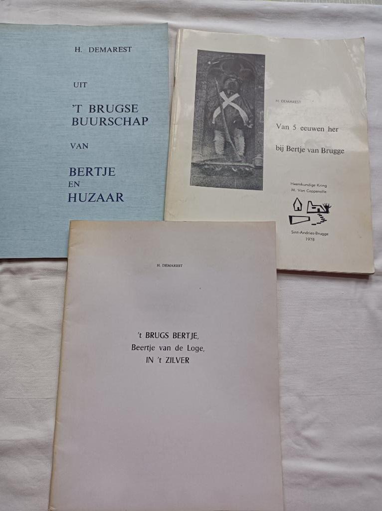 heemkunde - jaren '70 - uitgiftes 't Brugs Bertje', Ophalen, Zo goed als nieuw