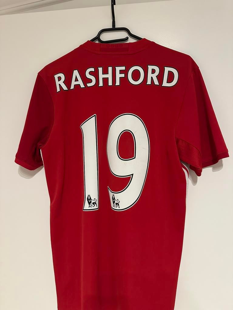 Rashford Manchester United S, Envoi