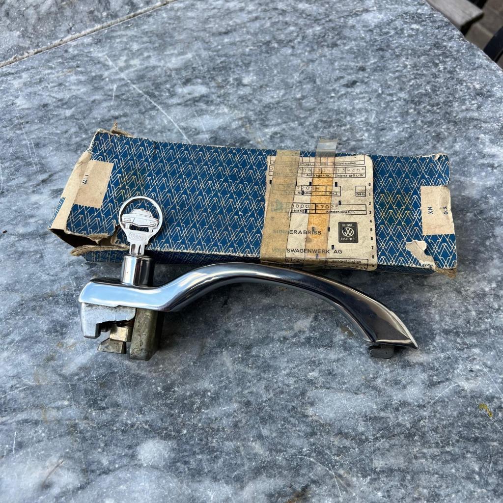 VW NOS Deurgreep Kever Bestuurderszijde 1966 Alleen, Ophalen of Verzenden, Gebruikt