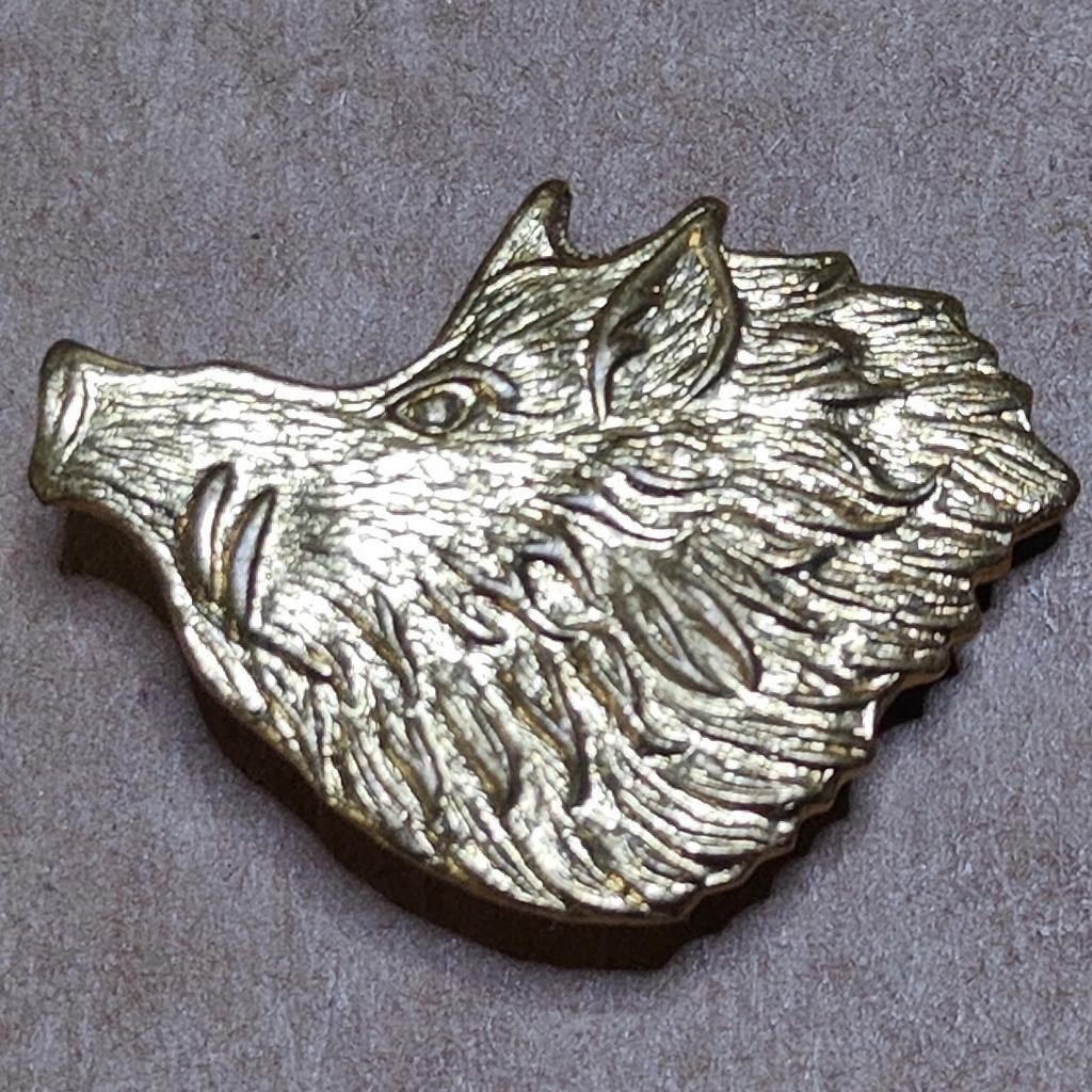 Ardeense jagers infanterie Muts kenteken Goudkleurig, Ophalen of Verzenden, Landmacht, Embleem of Badge