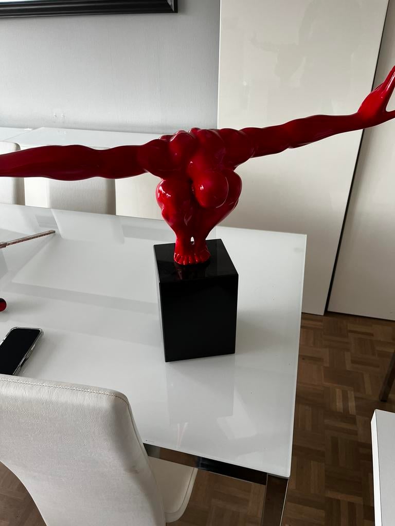 Athlète rouge - Kare Design, Enlèvement