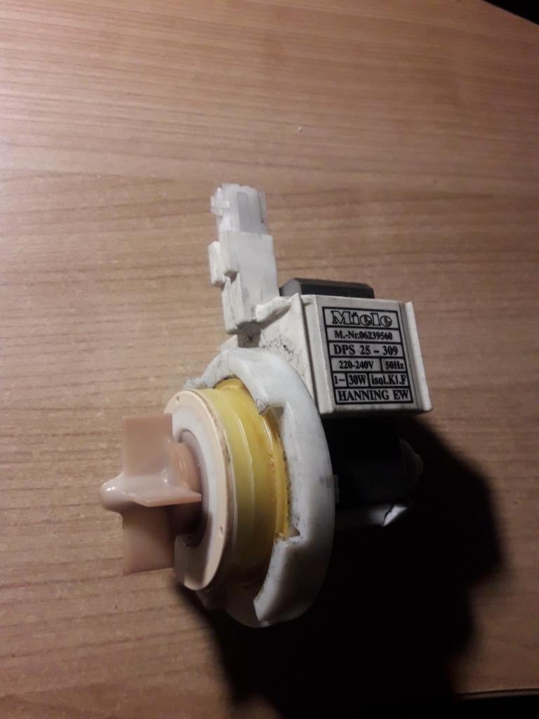 Pompe de vidange Miele 6239560, Enlèvement ou Envoi, Utilisé