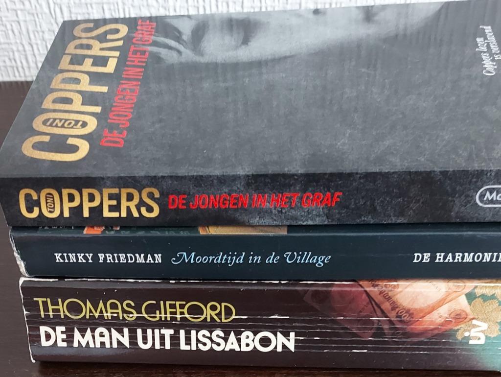 Misdaadverhalen / Thrillers    3 voor  6€, Boeken, Ophalen, Gelezen, Toni Coppers