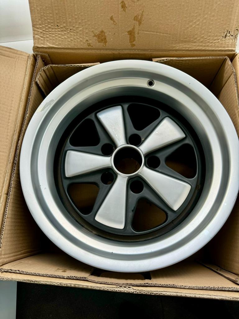 Porsche 911 G 17" Fuchs achtervelgen Maxilite, Ophalen, Velg(en), 275 mm, Nieuw
