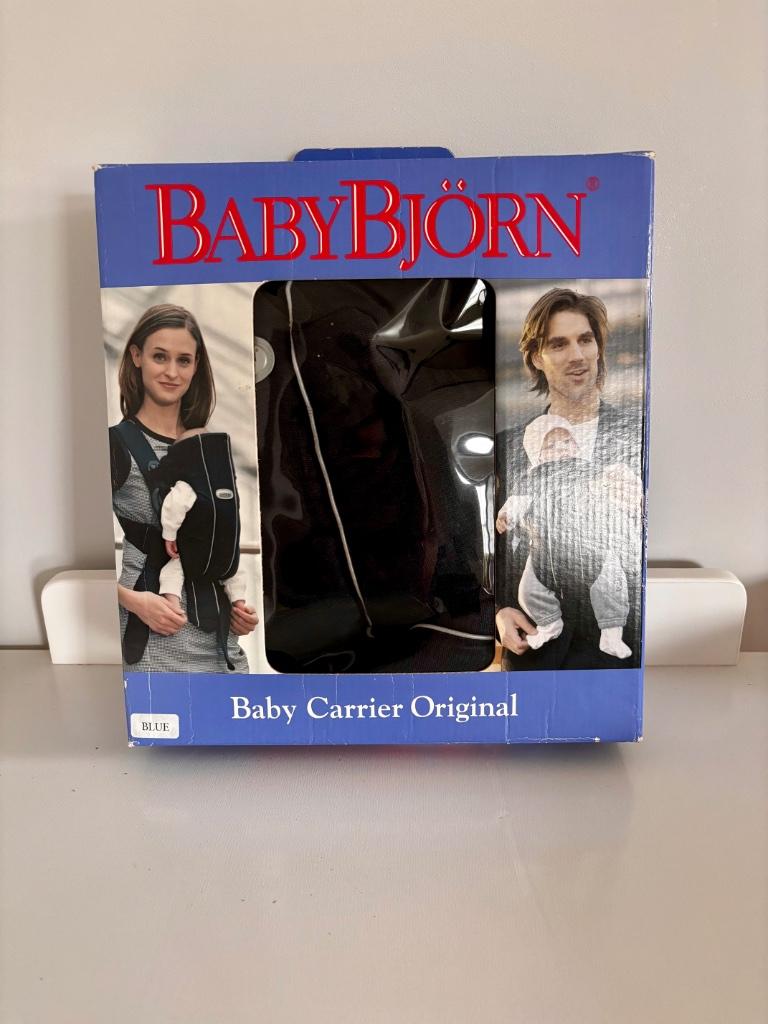 Baby Bjorn draagzak carrier baby original - blauw - nieuw, Kinderen en Baby's, Nieuw, Ophalen of Verzenden, Buik, Baby Björn