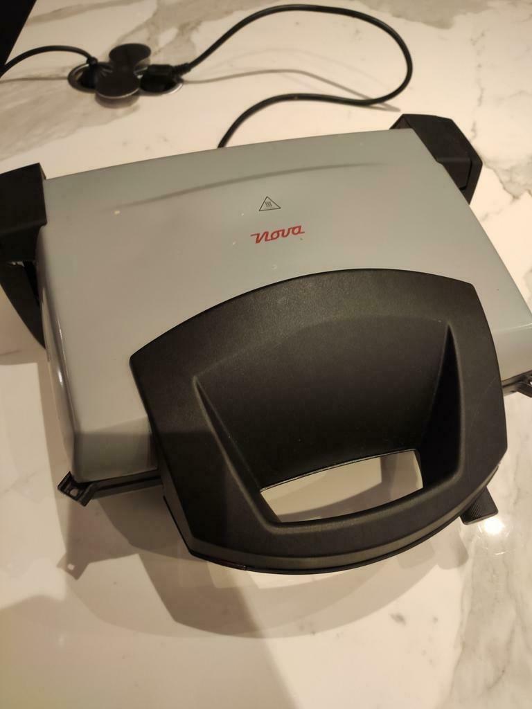 Nova Grillmachine, Ophalen of Verzenden, Gebruikt, Vrijstaand, Grill