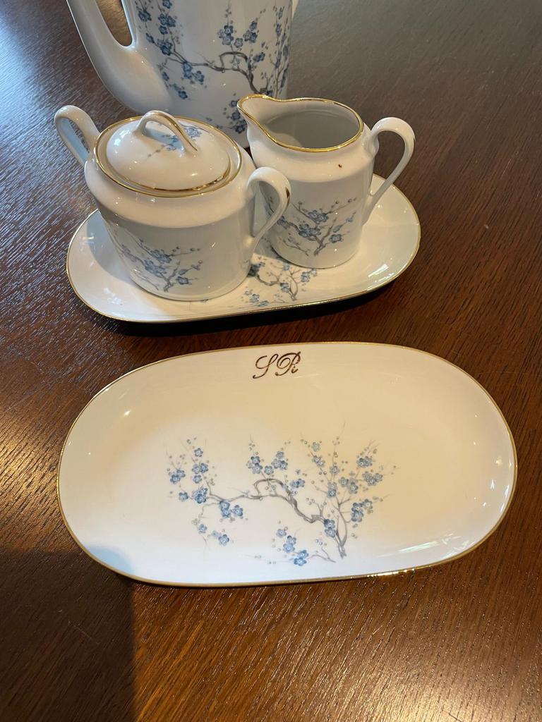 42-delig Limoges koffie-/theeservies – goudrand – nieuwstaat, Antiek en Kunst, Antiek | Servies compleet, Ophalen of Verzenden