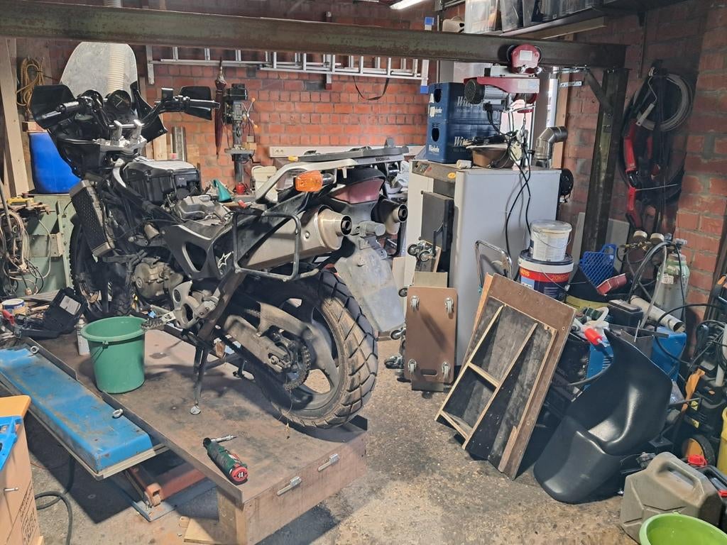 Varadero.in onderdelen bericht me welk stuk u wilt mvg, Motos, Motos | Honda, Particulier