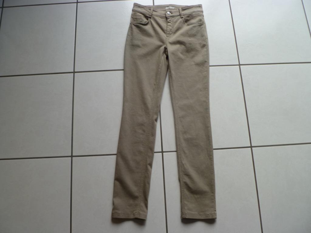 NIEUWE beige stretch damesbroek - merk Gardeur - maat 36, Vêtements | Femmes, Neuf, Enlèvement ou Envoi, Longs, Gardeur