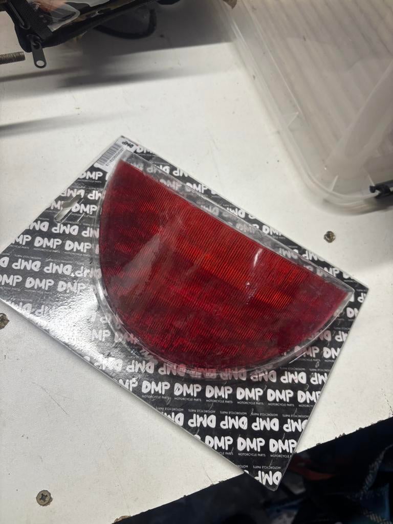 Yamaha Aerox Achterlicht Glas DMP Rood NIEUW, Enlèvement, Comme neuf, Yamaha