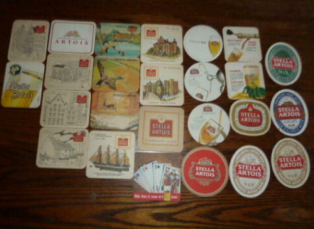 25 verschillende bier viltjes STELLA ARTOIS Leuven, Verzamelen, Ophalen of Verzenden, Gebruikt, Viltje(s), Stella Artois