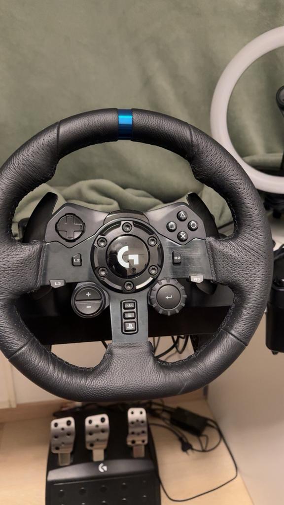 LOGITECH Gaming stuurwiel met Shifter G923 voor PS5/PS4/Pc, Enlèvement, Comme neuf