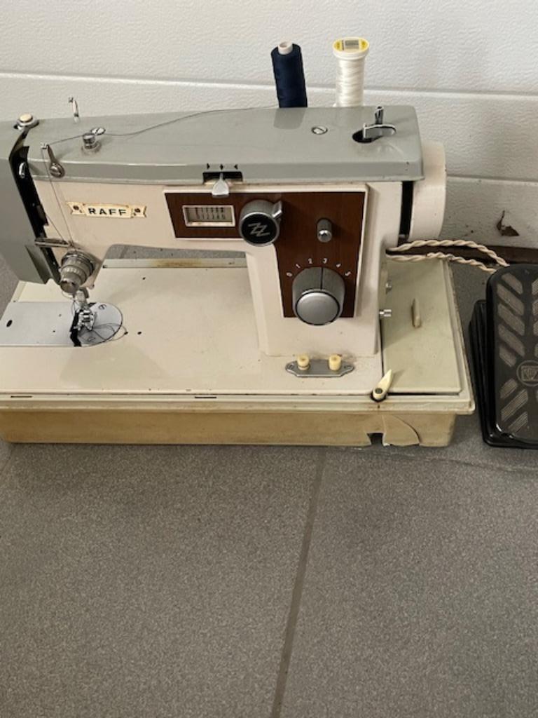 vintage naaimachine, Ophalen