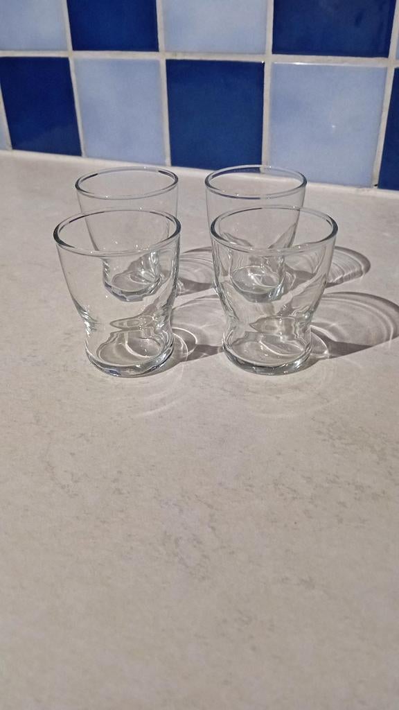 Lot de 4 verrines de 7 cm de haut, Collections, Verres & Petits Verres, Enlèvement ou Envoi, Neuf, Autres types