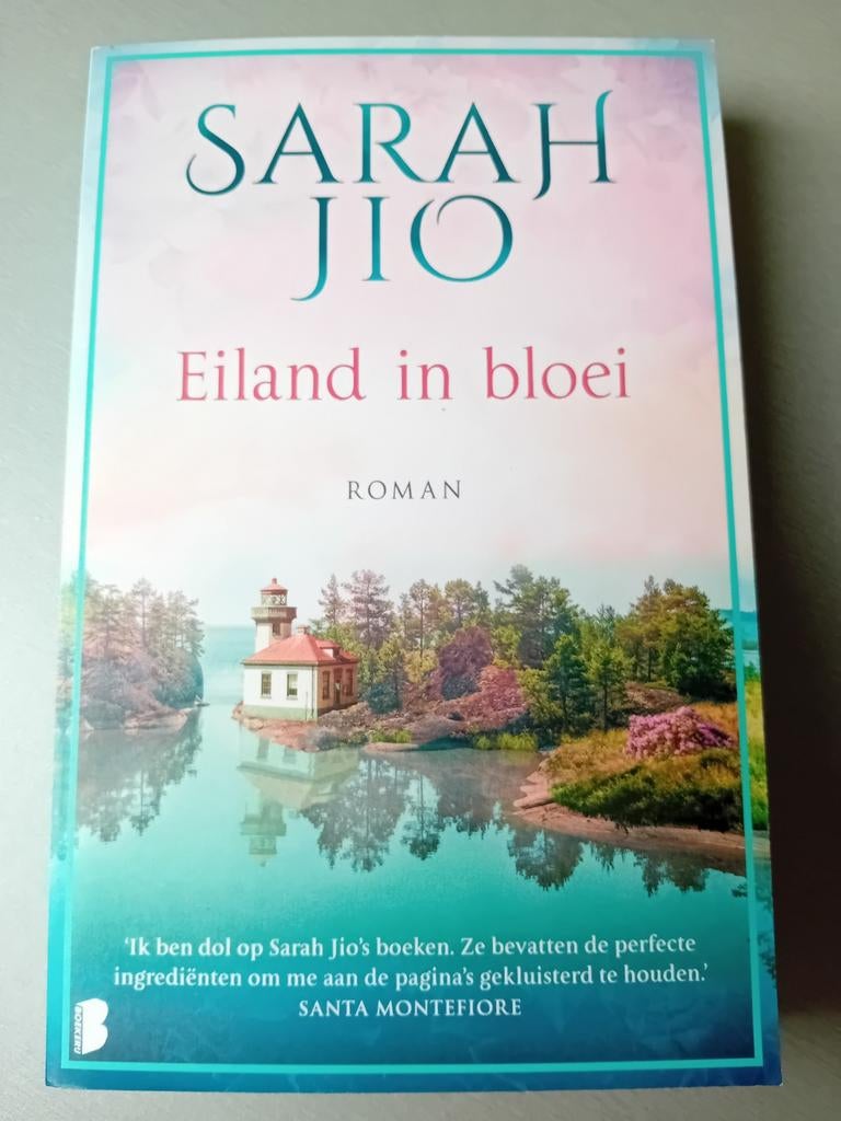 Sarah Jio - Eiland in bloei, Boeken, Ophalen of Verzenden, Zo goed als nieuw, Sarah Jio