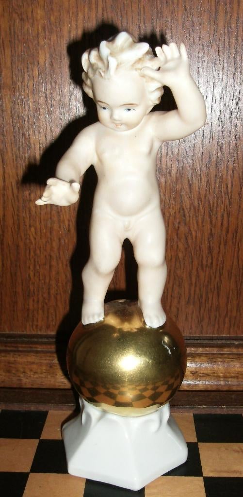Figurine en porcelaine allemande, Antiquités & Art, Antiquités | Porcelaine, Enlèvement