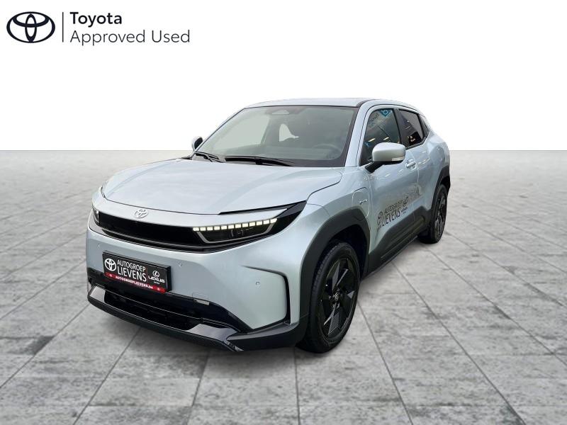 Toyota Urban Cruiser 61kw  2wd executive, Autos, Achat, 128 kW, Autres couleurs, Noir