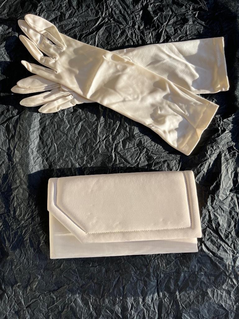 Pochette de soirée satinée vintage, Ophalen of Verzenden, Zo goed als nieuw, Wit, Avondtasje