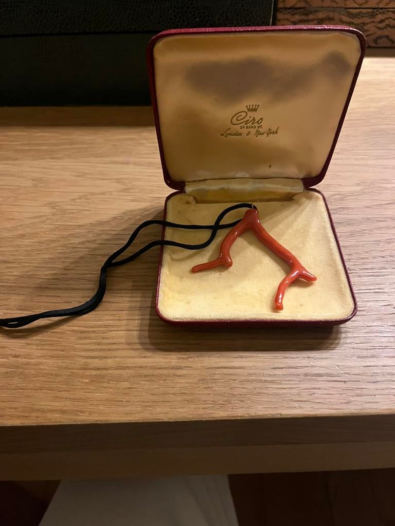 Bijou collier ancien en corail rouge de Méditerranée, Enlèvement ou Envoi, Utilisé, Rouge