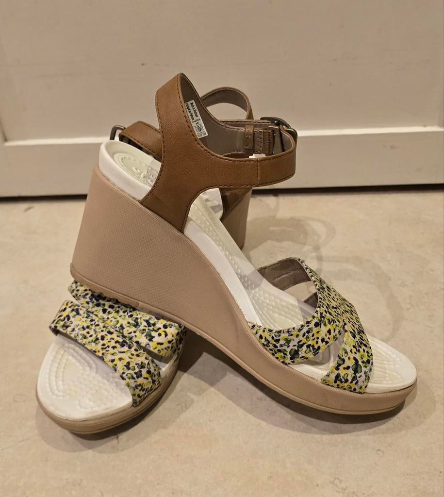 Crocs schoenen, maat W6 36-37cm, Kleding | Dames, Ophalen of Verzenden