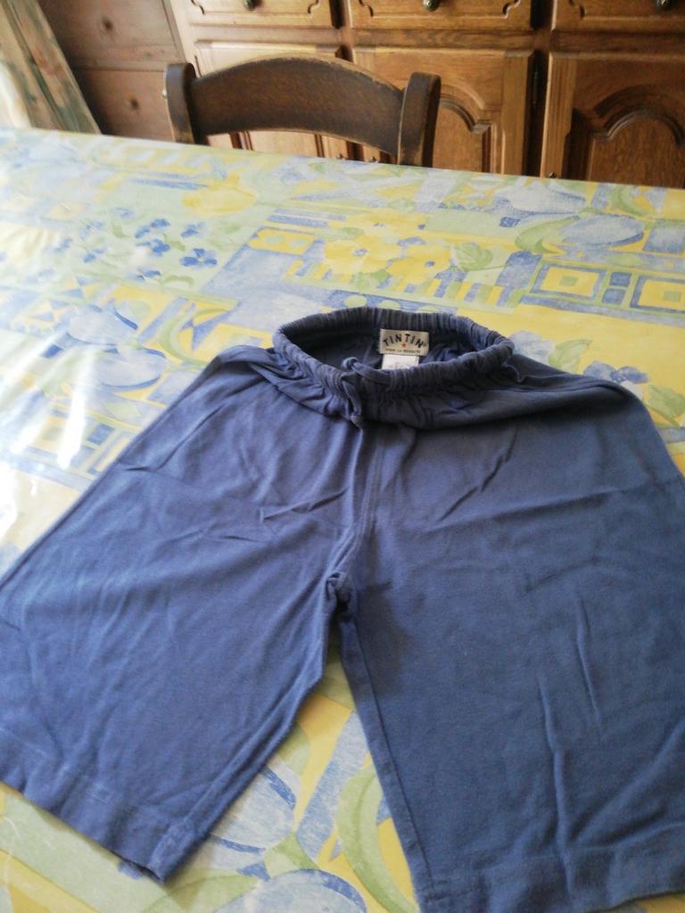 Short Tintin. Taille 10 ans., Enlèvement ou Envoi, Comme neuf