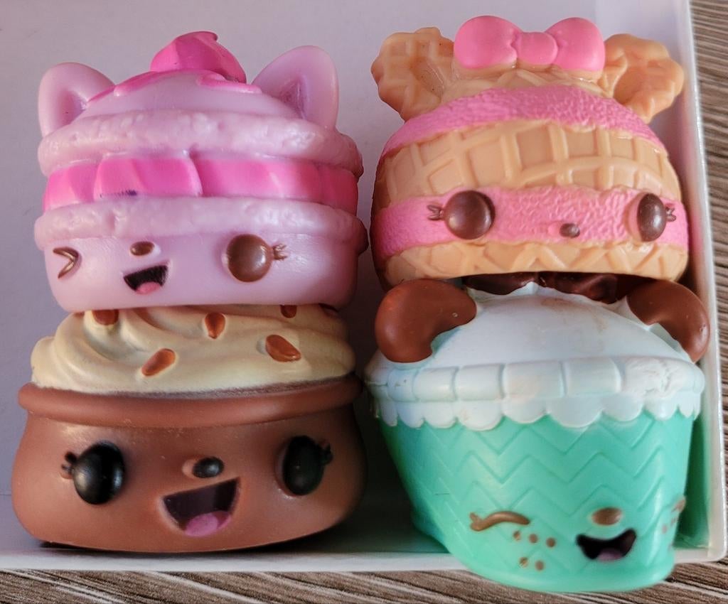 Num Noms: 4 figuurtjes, Ophalen of Verzenden, Gebruikt