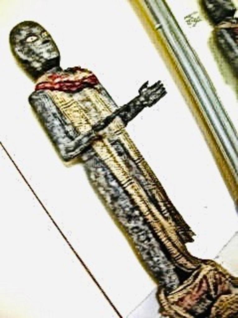 Sculptuur -Tau Tau (Sulawesi), Ophalen of Verzenden
