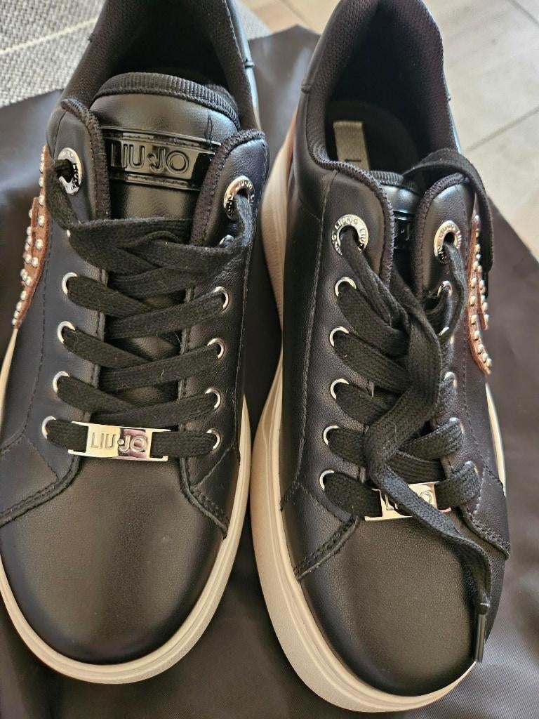 Sneakers Liu Jo pointure 36, Kleding | Dames, Schoenen, Blauw, Liu Jo, Nieuw, Ophalen of Verzenden