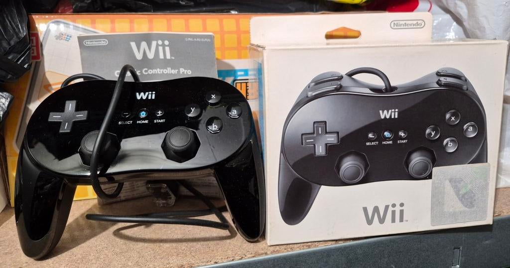 Nieuwe Nintendo Wii Classic Pro-controller, Games en Spelcomputers, Ophalen of Verzenden, Nieuw, Wii
