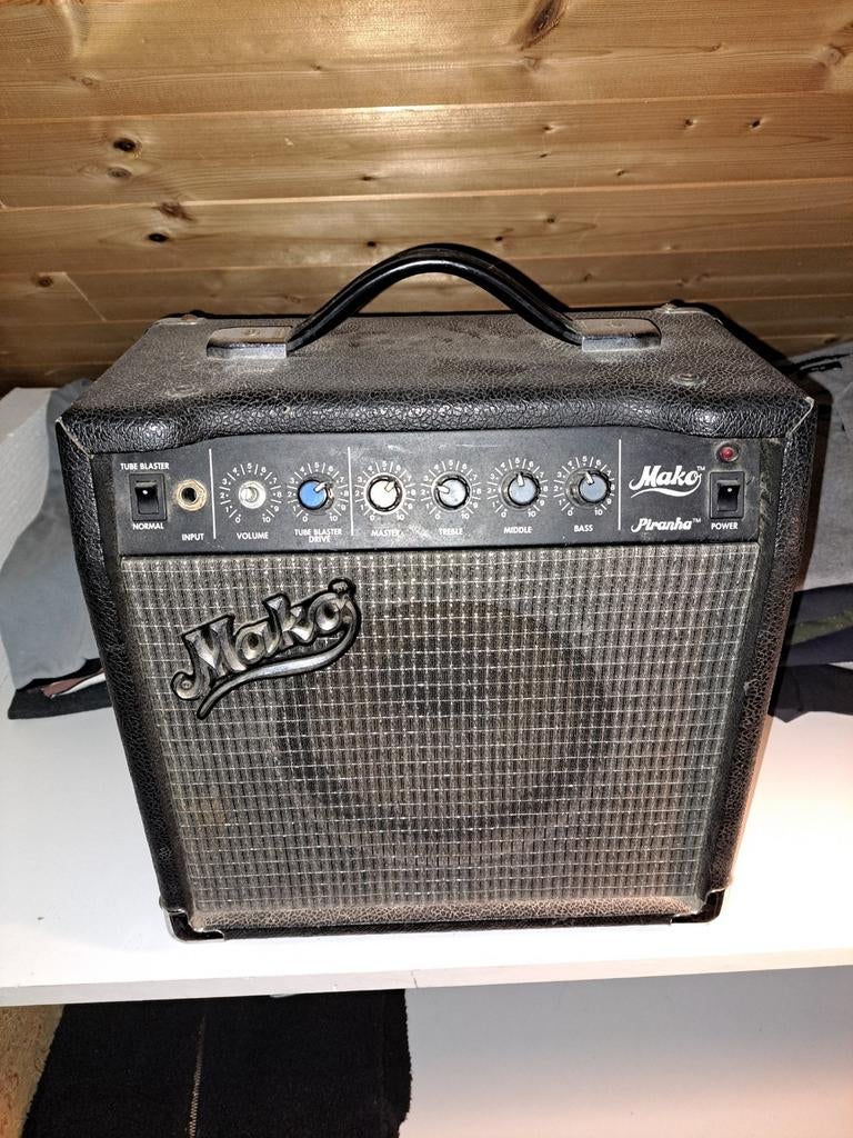 Ampli mako piranha  des année 80   état parfait, Enlèvement ou Envoi