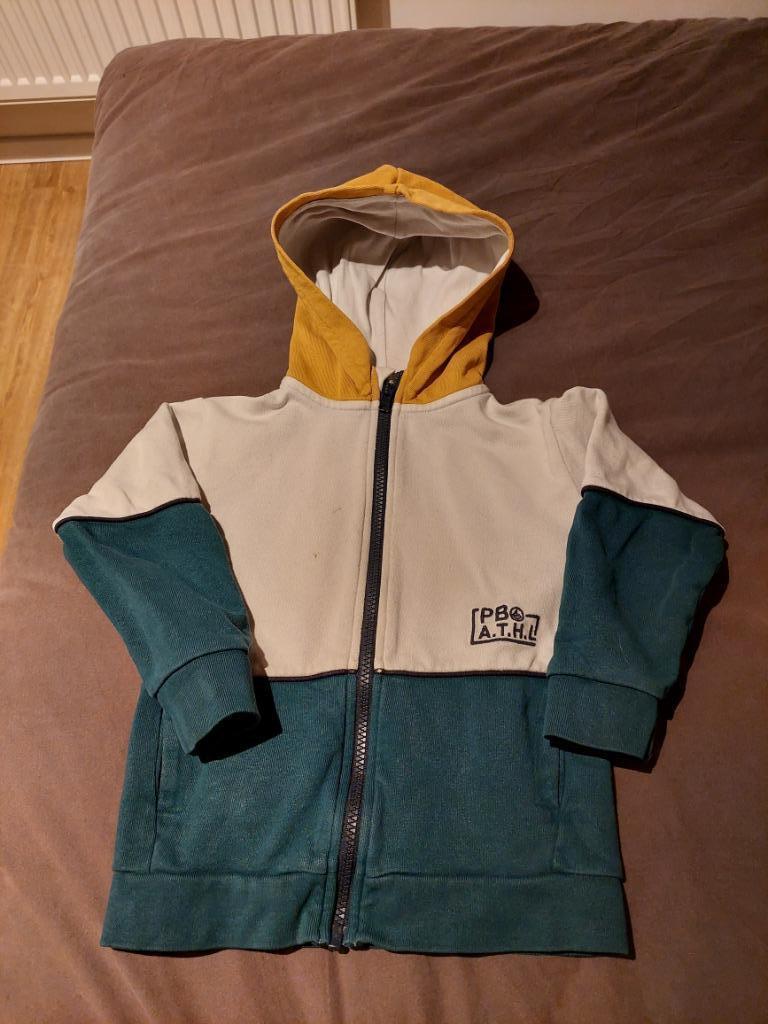 Gilet sweat-shirt PETIT BATEAU 5 ans, Enfants & Bébés, Garçon ou Fille, Pull ou Veste, Enlèvement, Utilisé